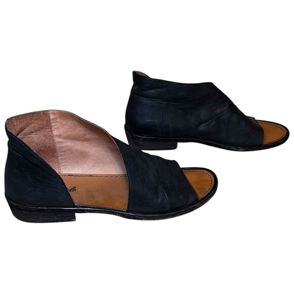 Free People Mont Blanc Sandals Asymmetrical Black Size 40 - Picture 2 of 8